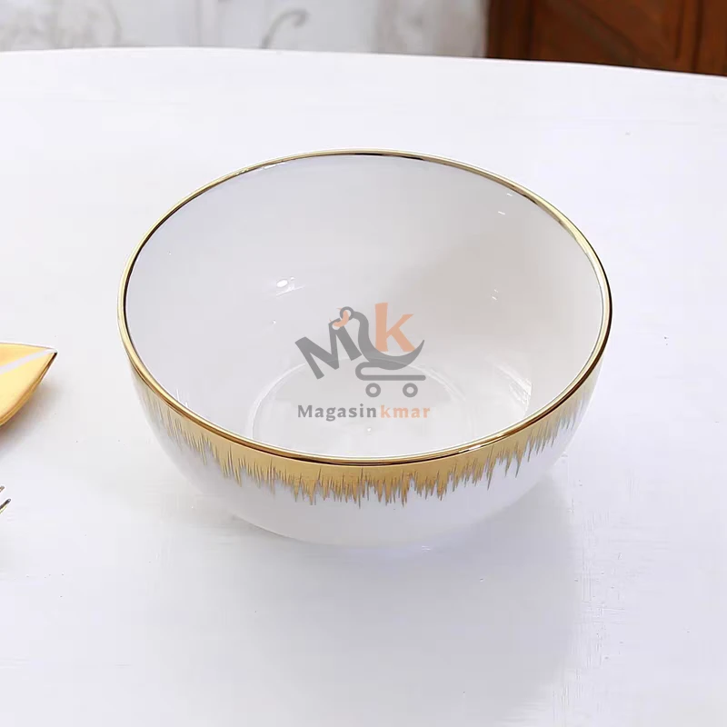 Bol en céramique blanc avec touche dorée – Élégant pour table raffinée