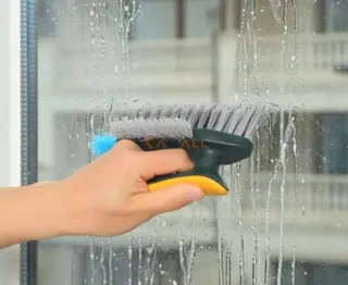 Brosse de Nettoyage en Plastique – Brosse Pratique pour Cuisine, Salle de Bain et Usage Quotidien
