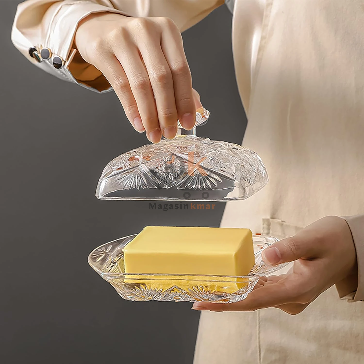 Beurrier en verre avec couvercle