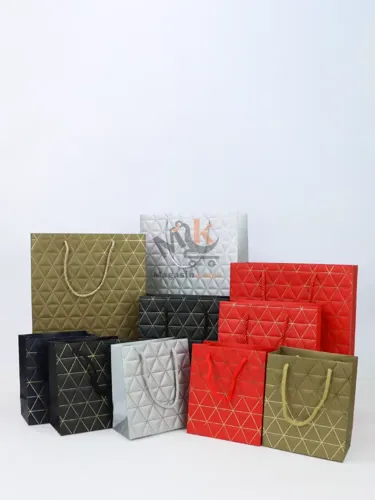 Sac Cadeau en Carton 23 x 17 x 10 cm